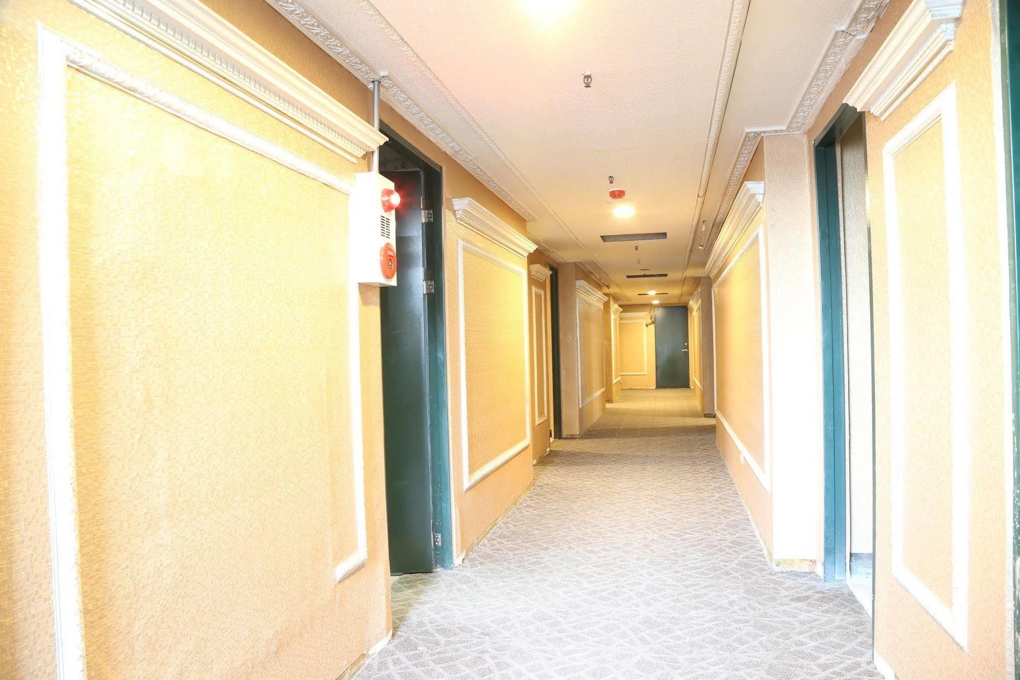 Hotel Banciaoking 3*